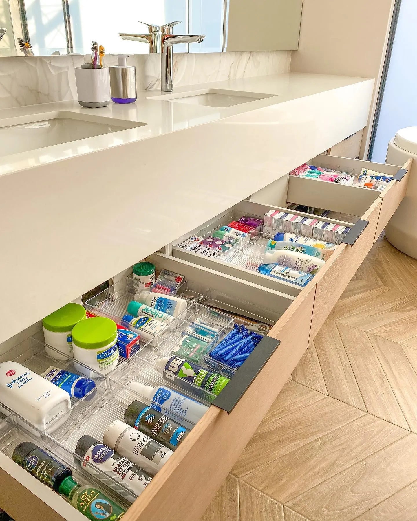 Make-up & Accessories Inserts