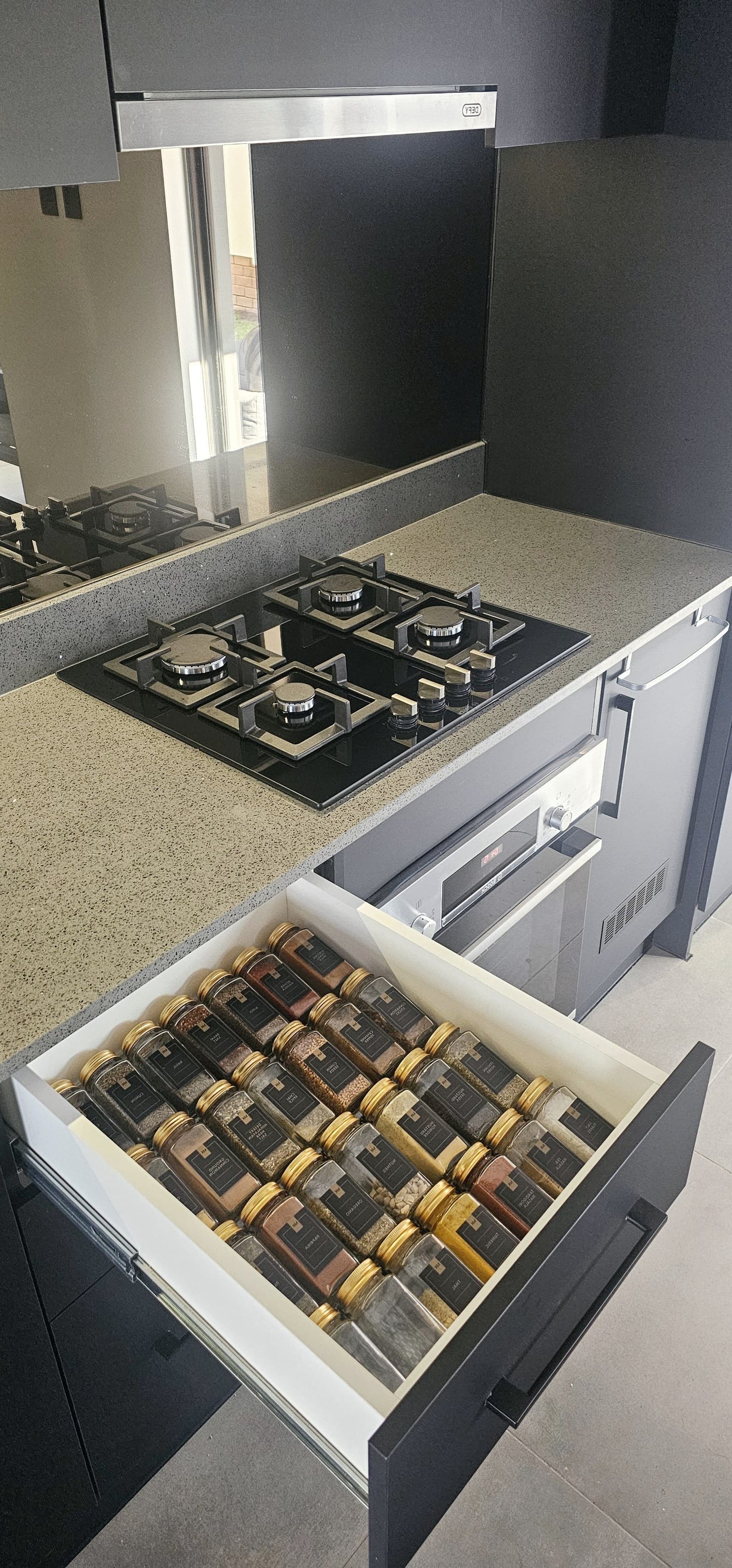 Gold Spice Jars 100ml